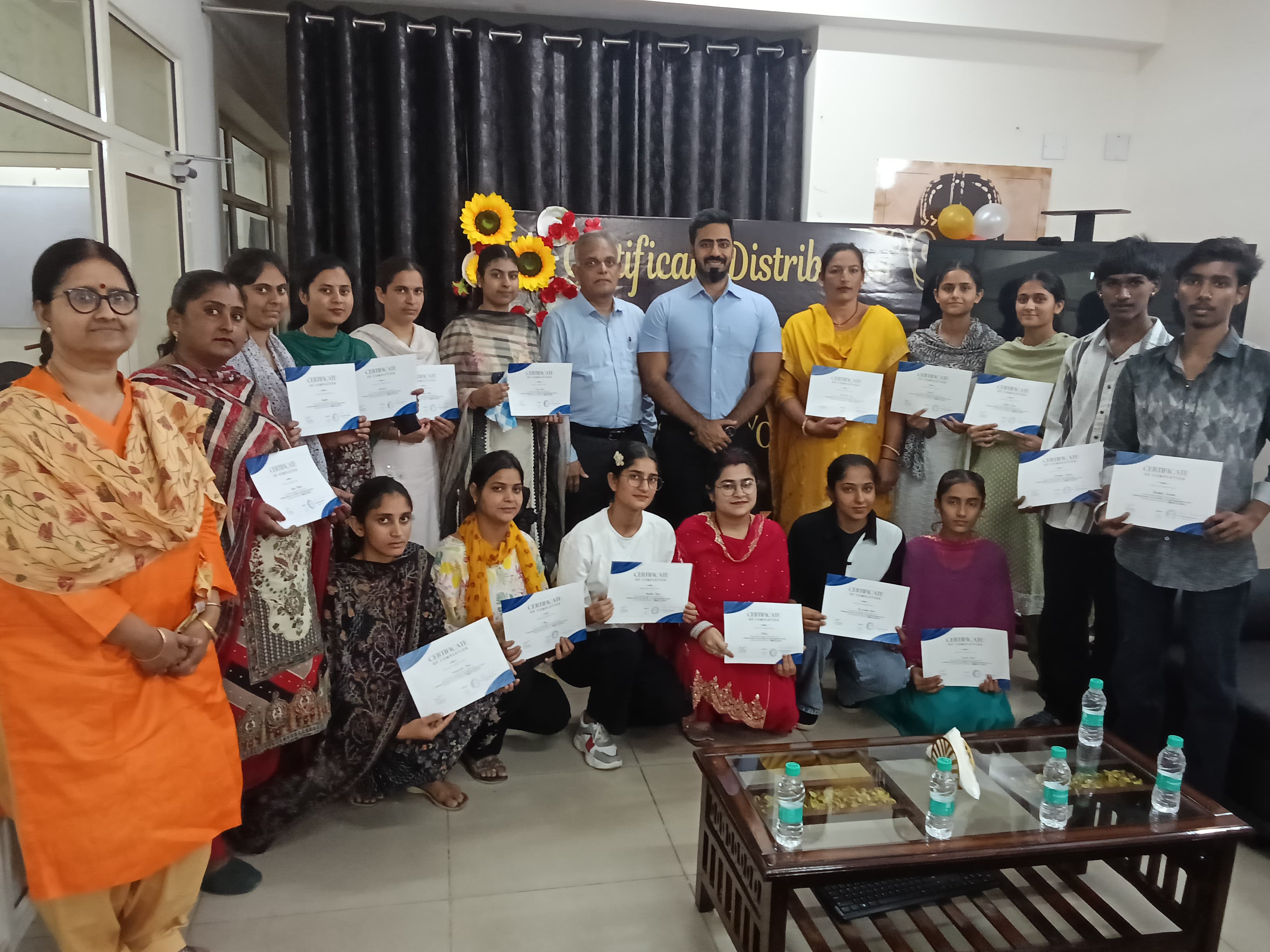 Deputy Commissioner distributed certificates to 88 trainees of IMDI ??Foundation Una.